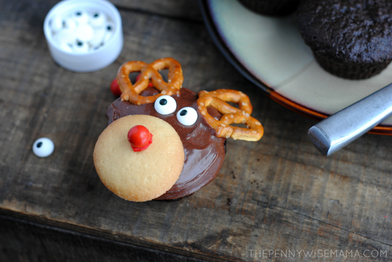 Adorable Reindeer Cupcakes