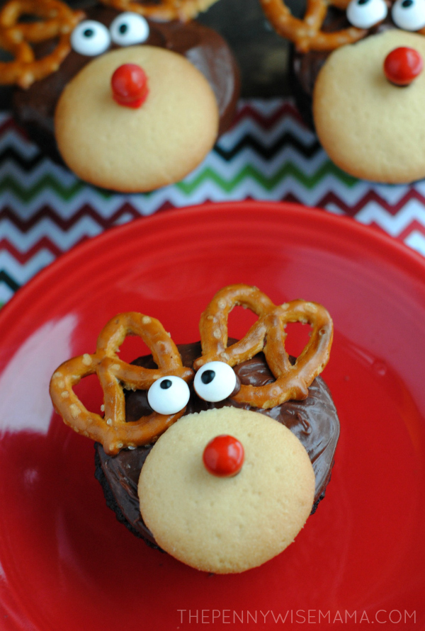 Adorable Reindeer Cupcakes - The PennyWiseMama