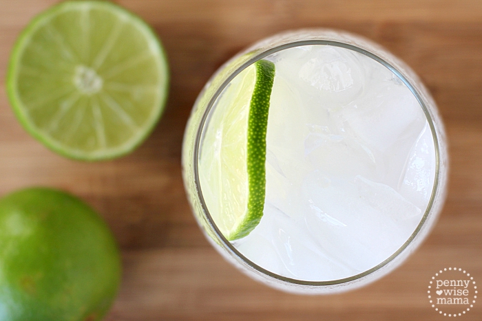 Gin Rickey - A refreshing blend of gin, lime juice and sparkling water