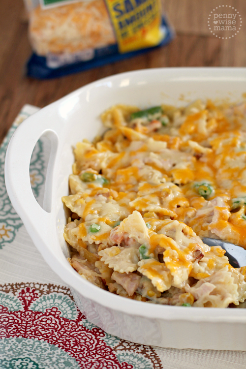 Creamy Turkey And Noodles Easy Casserole Recipe The Pennywisemama