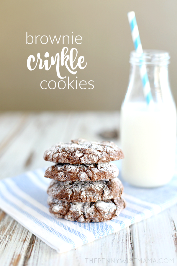 Brownie Crinkle Cookies - chewy around the edges and soft and gooey in the middle, just like a brownie only in cookie form