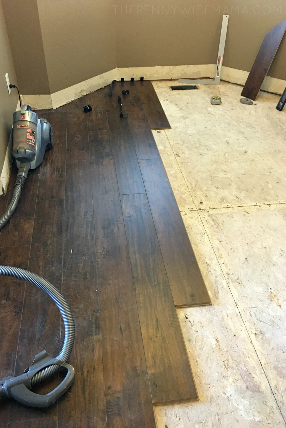 Diy Select Surfaces Laminate Flooring Our Big Reveal The Pennywisemama