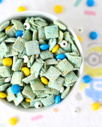 Minions Muddy Buddies Recipe