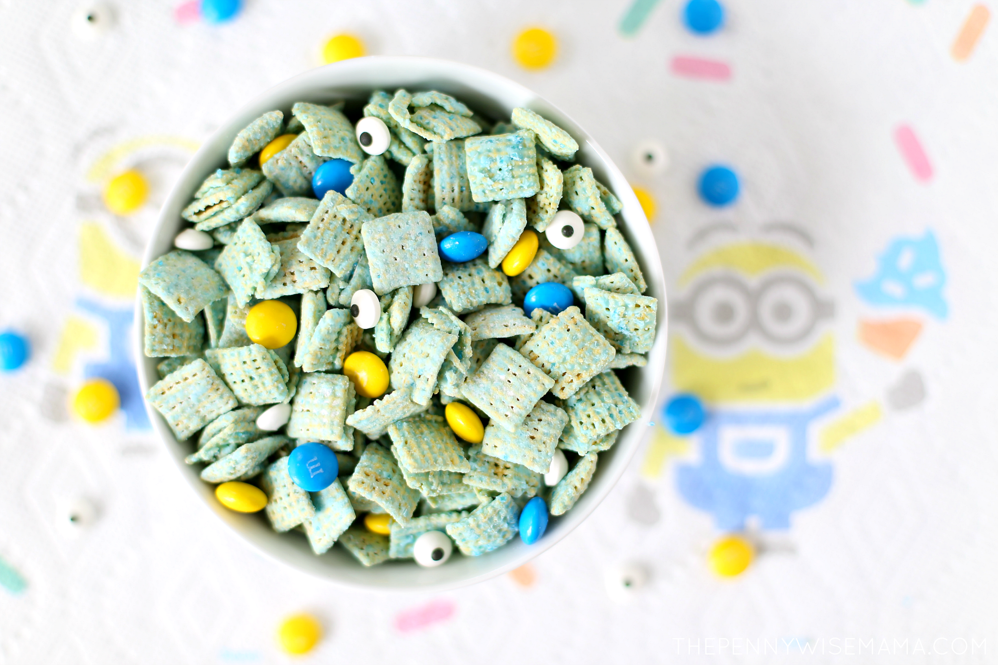 Minions Muddy Buddies Recipe