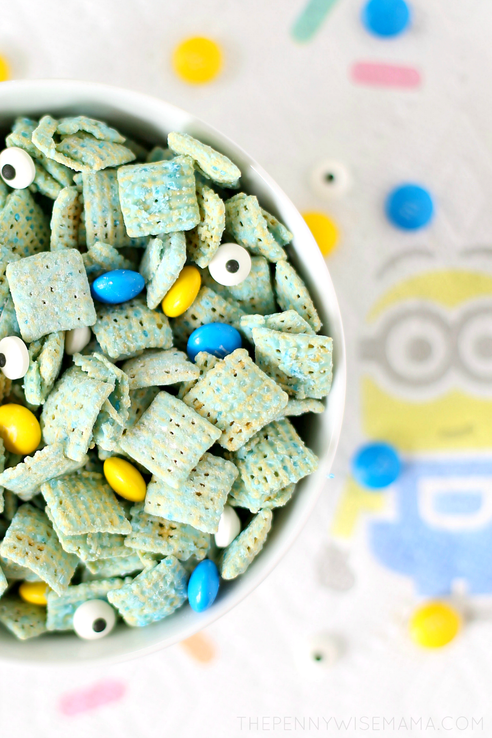 Minions Muddy Buddies Recipe