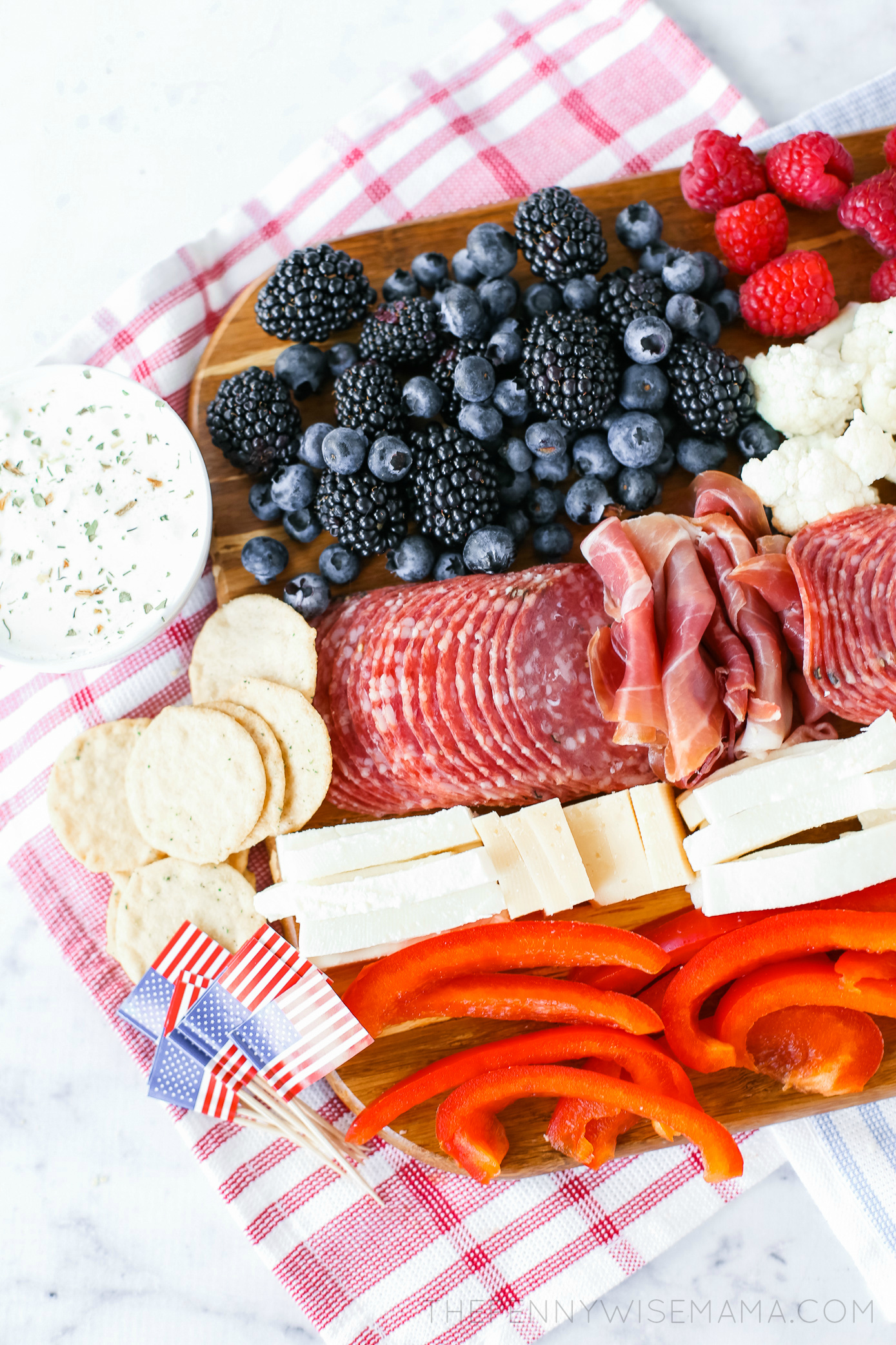 How to Make a Charcuterie Board